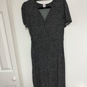 GAP Black and White Midi Dress